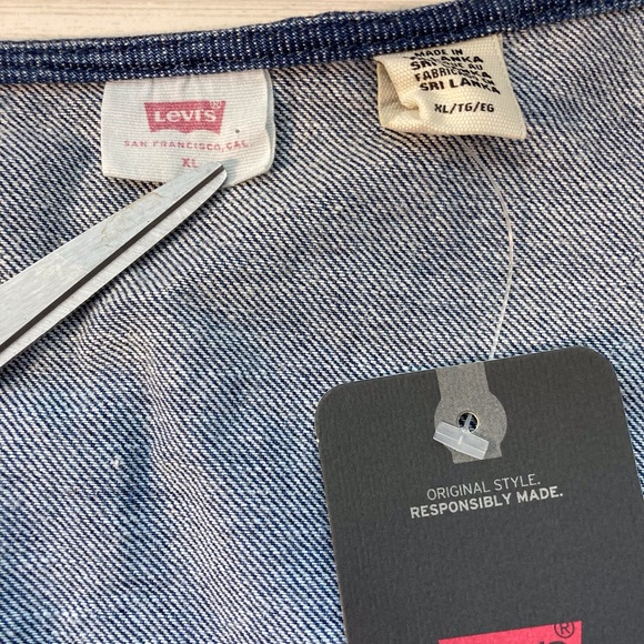 Levi’s Cropped Denim Shirt – MODERN MINIMALIST CHIC women’s XL - Picture 9 of 10